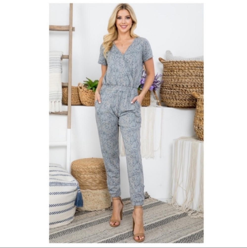 Cute Jumpsuit / Romper
